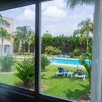 Ramada By Wyndham Valencia Hotel 3*