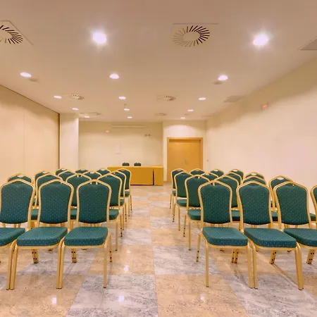 Ramada By Wyndham Valencia Hotel