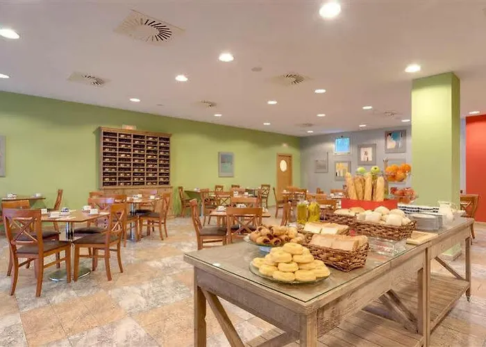 Ramada By Wyndham Valencia Hotel Almussafes