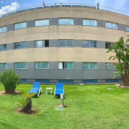 Ramada By Wyndham Valencia 3*