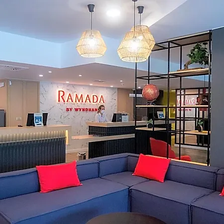 Ramada By Wyndham Valencia Almussafes