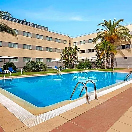 Ramada By Wyndham Valencia Hotel