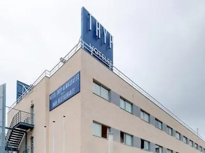 Hotel Ramada By Wyndham Valencia 3*