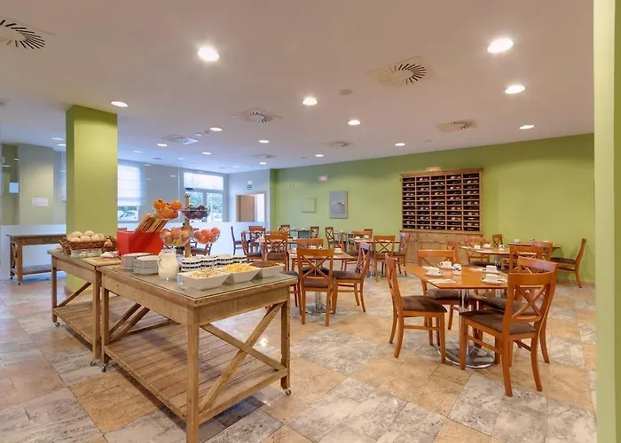 Hotel Ramada By Wyndham Valencia Almussafes