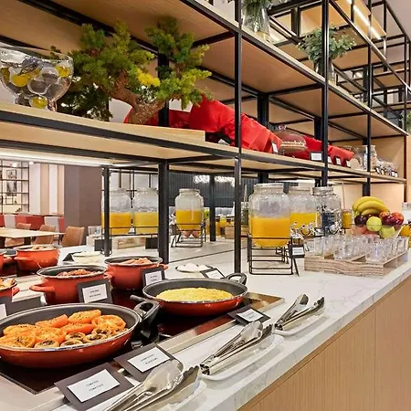 Ramada By Wyndham Valencia Hotel Almussafes