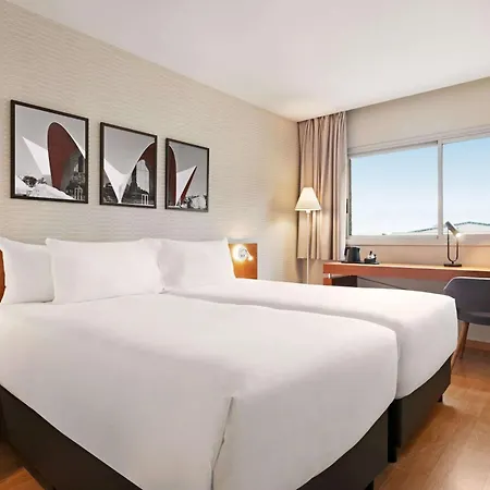 Ramada By Wyndham Valencia