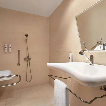 Ramada By Wyndham Valencia 3* Almussafes