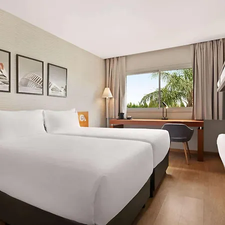 Ramada By Wyndham Valencia Almussafes