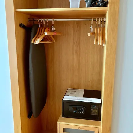 Ramada By Wyndham Valencia