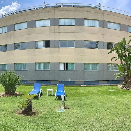 Ramada By Wyndham Valencia 3*