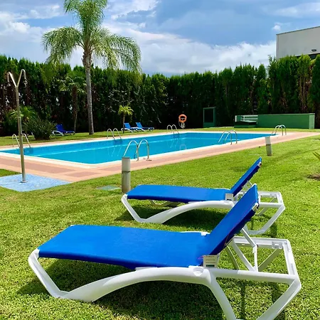 Ramada By Wyndham Valencia Hotell 3*