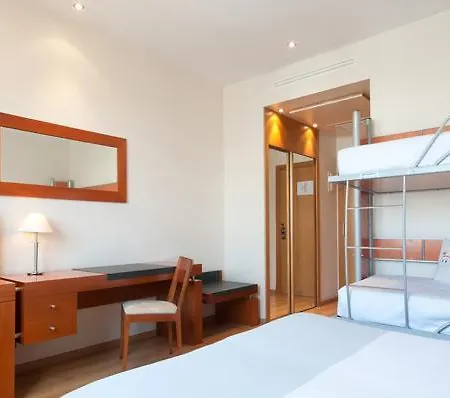 Ramada By Wyndham Valencia 3*