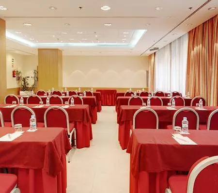 Ramada By Wyndham Valencia Hotell Almussafes