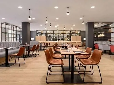 Ramada By Wyndham Valencia Hotell Almussafes