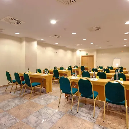 Ramada By Wyndham Valencia