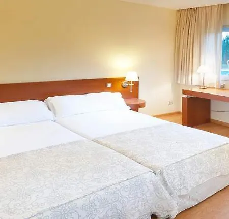 Ramada By Wyndham Valencia 3*