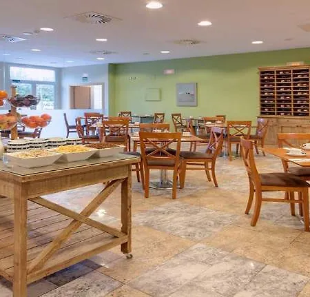 Ramada By Wyndham Valencia