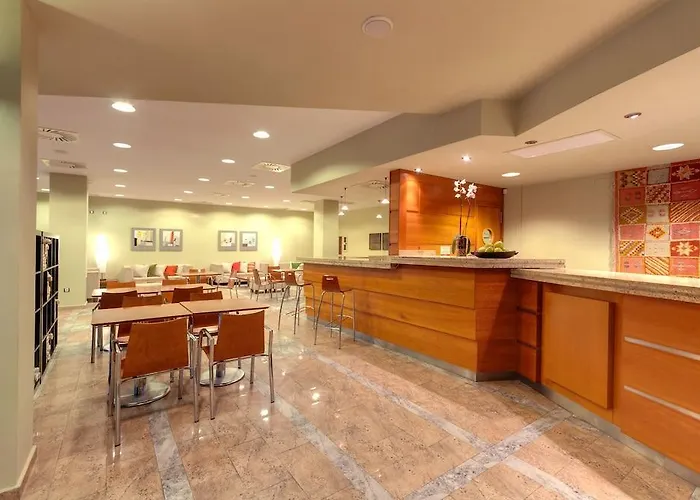 Ramada By Wyndham Valencia Almussafes
