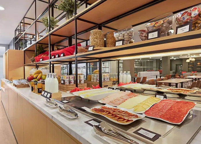 Ramada By Wyndham Valencia Hotel