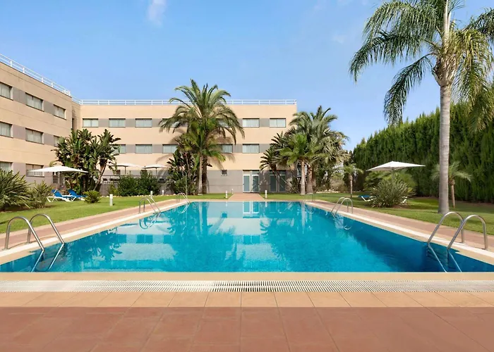 Ramada By Wyndham Valencia Hotel