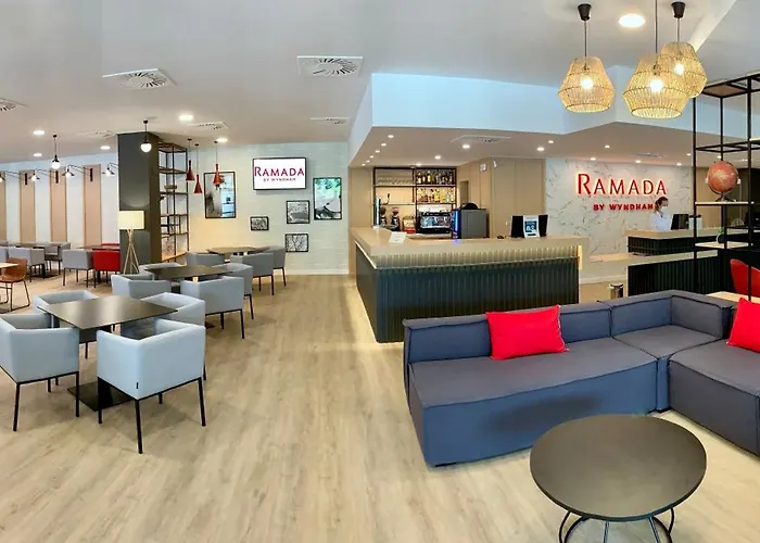 Ramada By Wyndham Valencia Hotel Almussafes